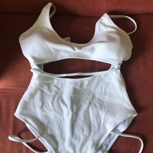 Cupshe bathing suit white